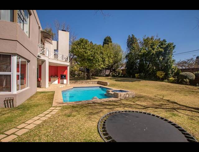 4 BEDROOM HOUSE FOR SALE IN FOURWAYS GARDENS